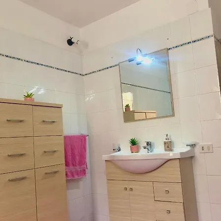 La Romagnosi Apartman *